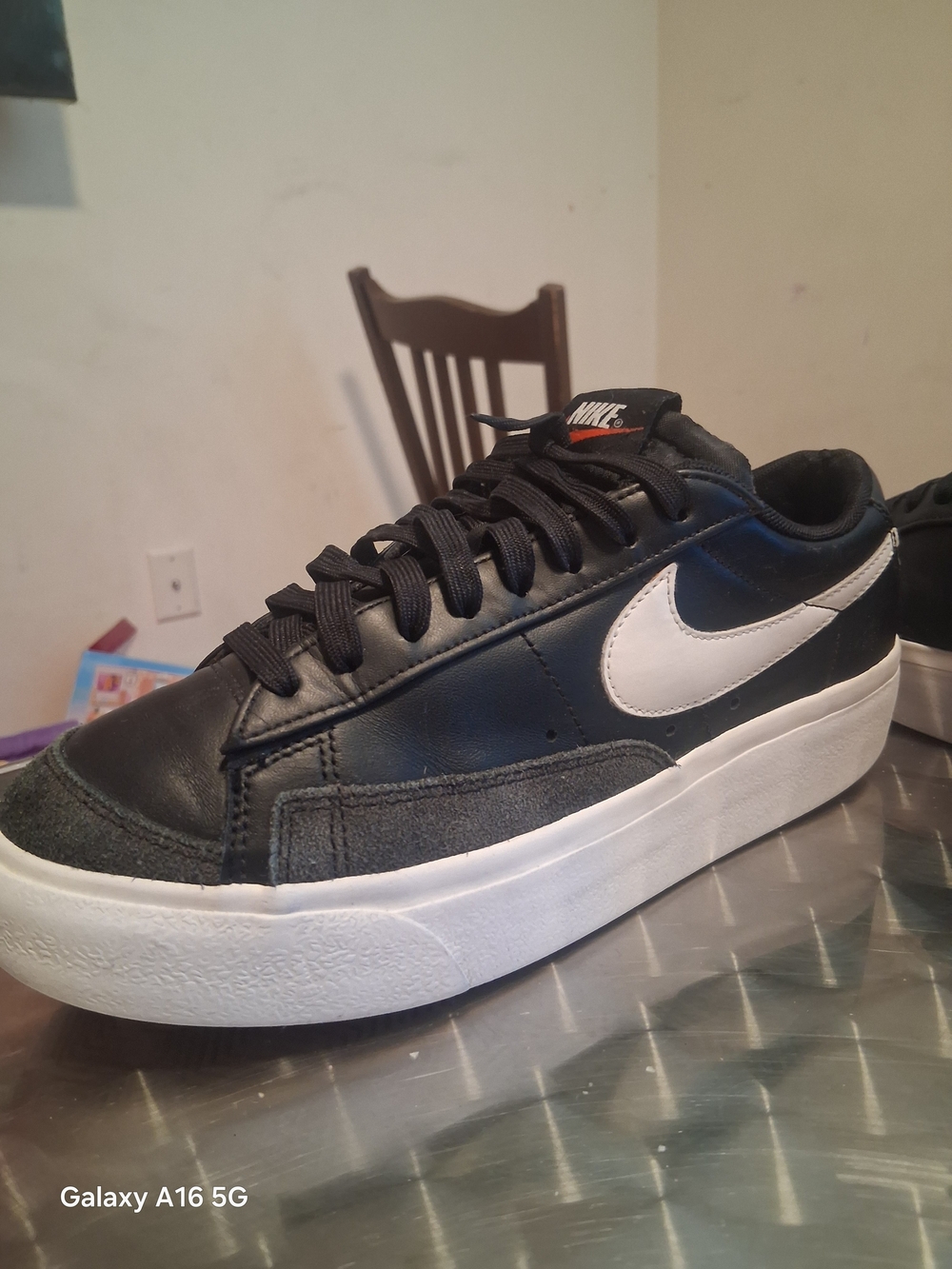 Womens Nike Blazer Low Platform Sneakers Sz 8.5 - Picture 7 of 9